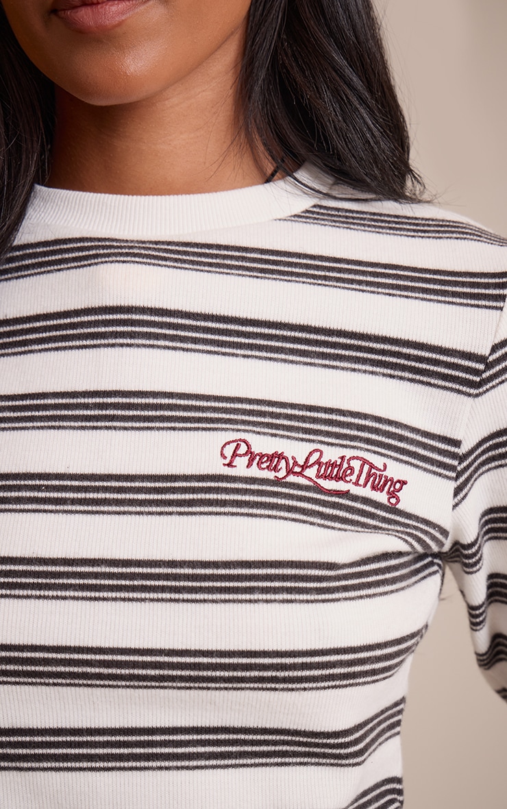 Tall Top doux noir et blanc à rayures et manches longues image 4