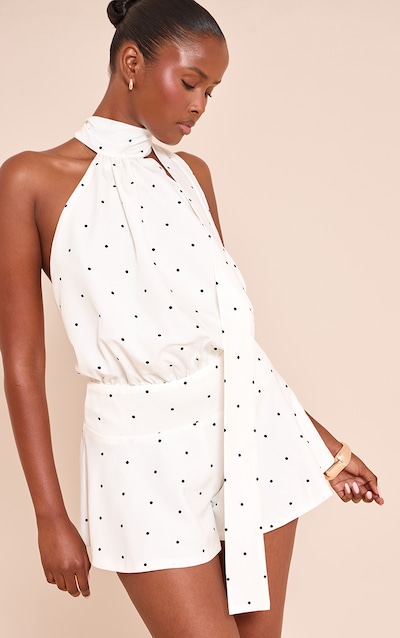 Combishort dos nu blanc à pois et détail foulard