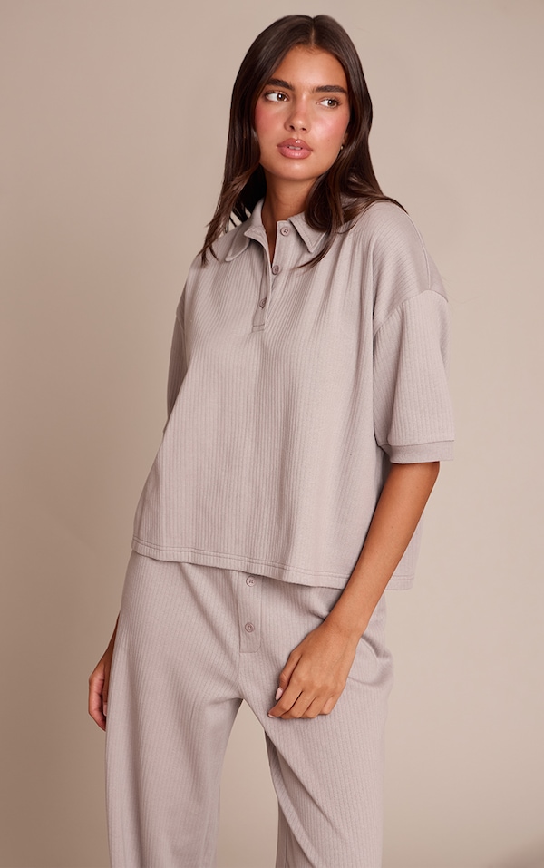 T-shirt boutonné en maille tricot côtelée gris cendré