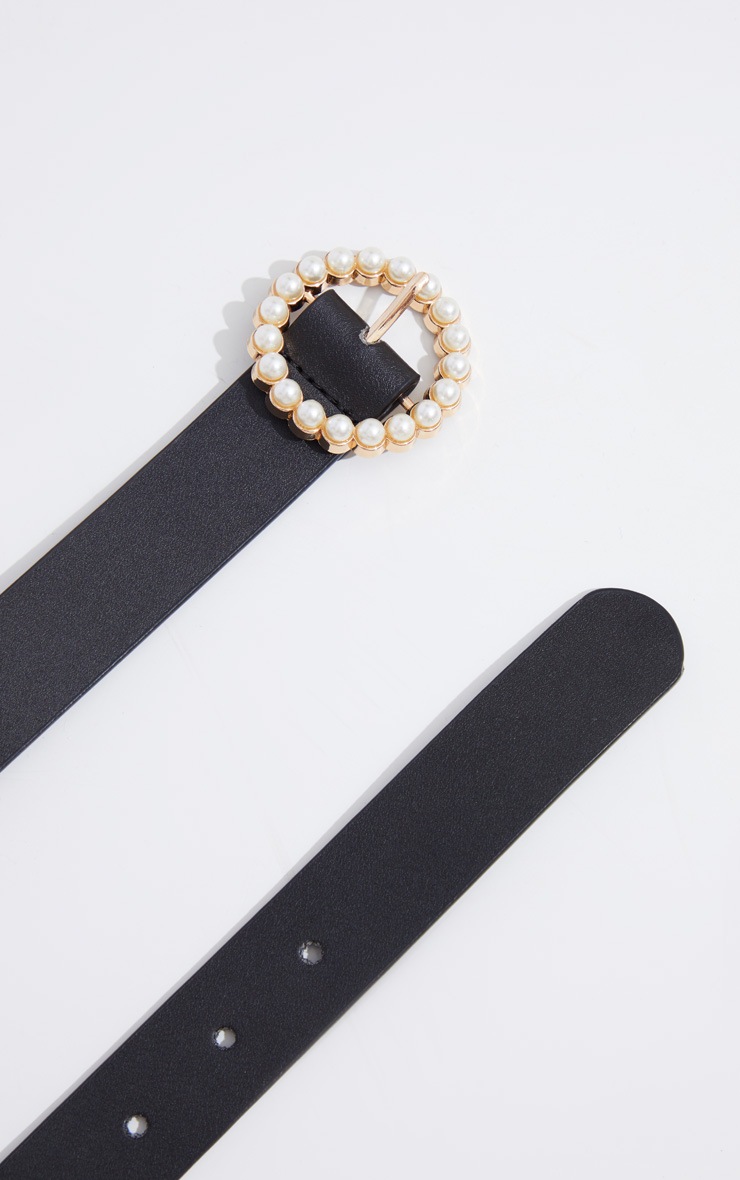 White Pearl Round Buckle Belt