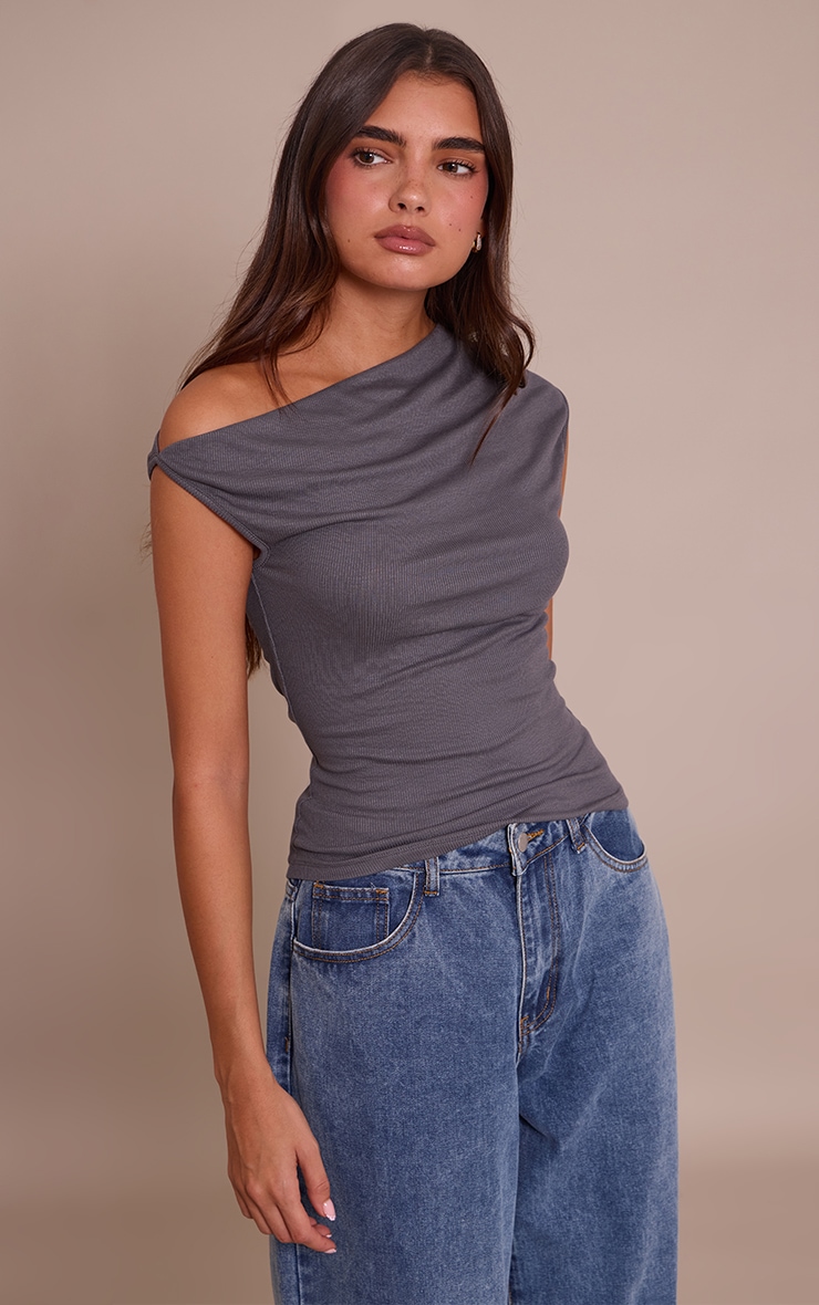 Top côtelé doux gris anthracite sans manches à détail drapé asymetrique image 4