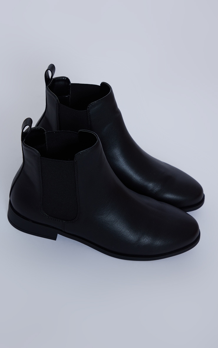 Black Wide Fit Matte Pu Round Toe Basic Chelsea Boots image 2