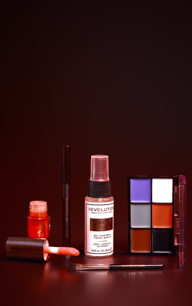 Revolution Mini coffret d'Halloween Truly Sinful image 2