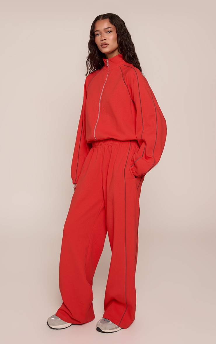 Sweat bomber tissé rouge à lisérés structurants image 3