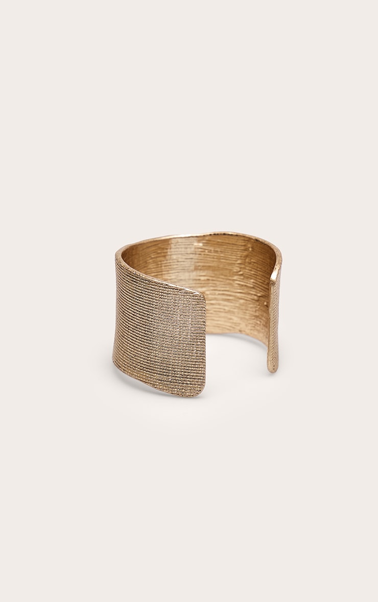 Gold Textured Shimmer Cuff image 3