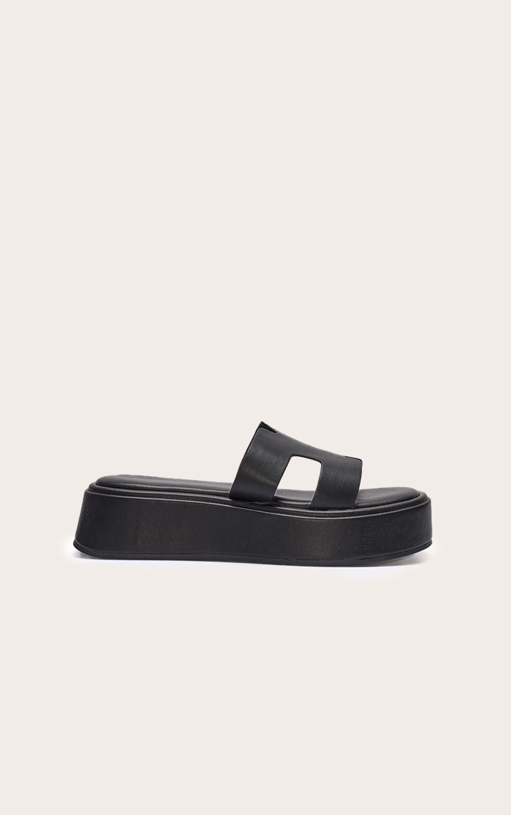 PrettyLittleThing.com Black Pu Strap Round Toe Flatform Sandals