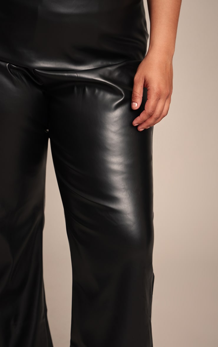 Plus Black Faux Leather Seam Detail Skinny Flare image 4