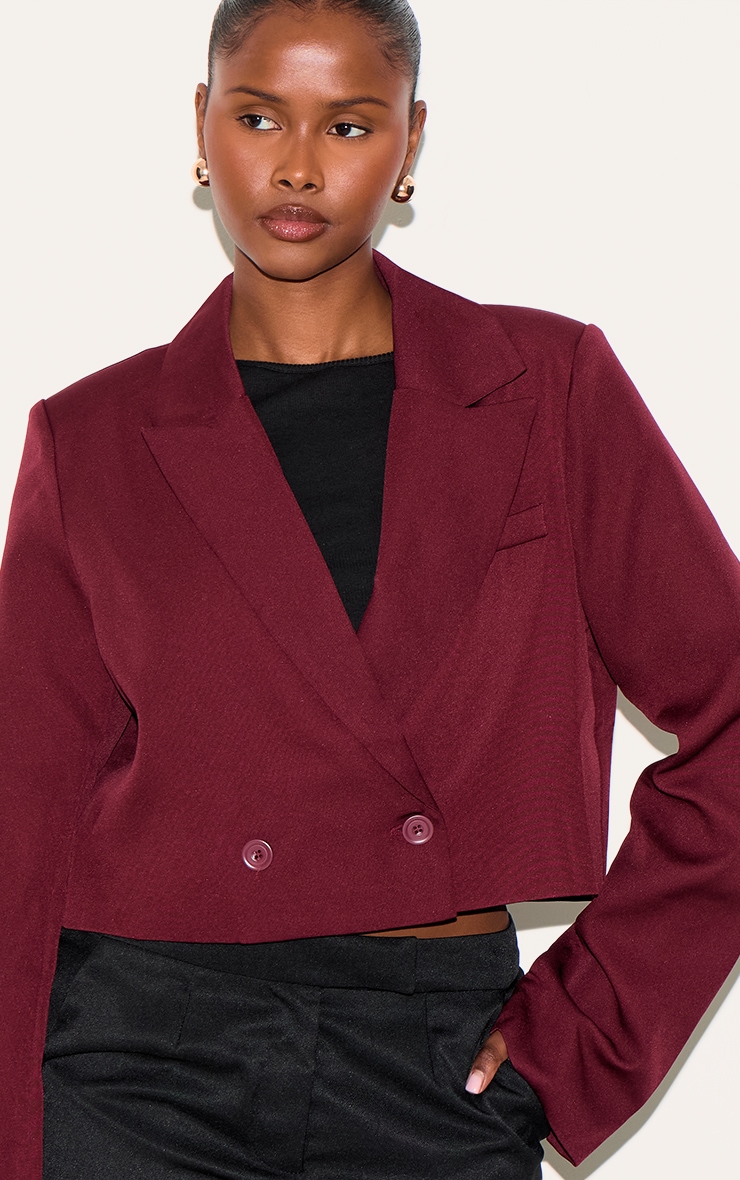 Blazer court tissé bordeaux à épaulettes image 4