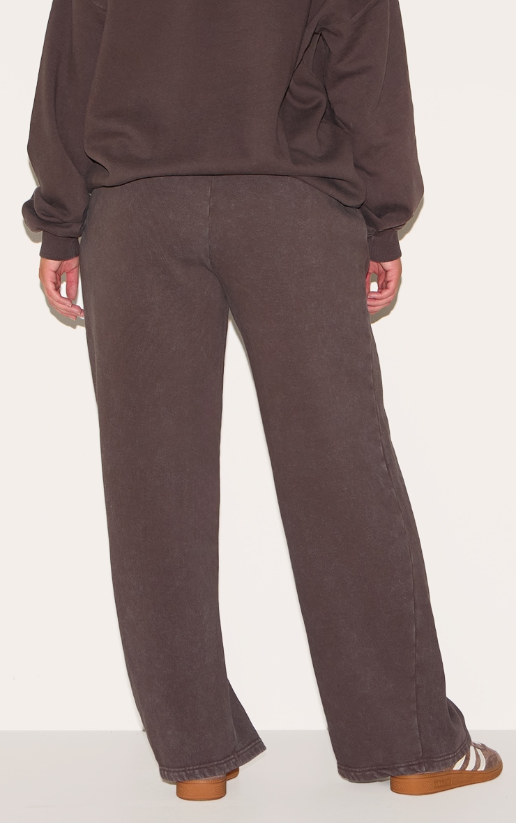 Shape PrettyLittleThing Chocolate Sweatpants image 3