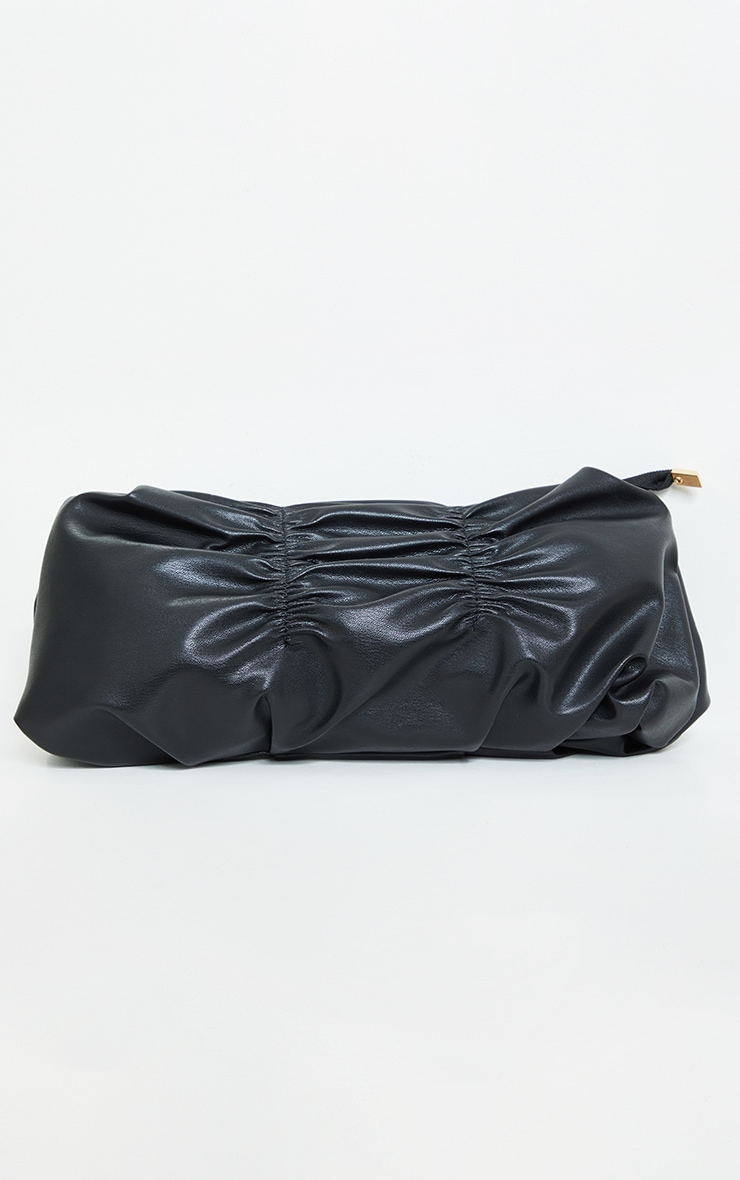 Pochette oversize noire à devant plissé