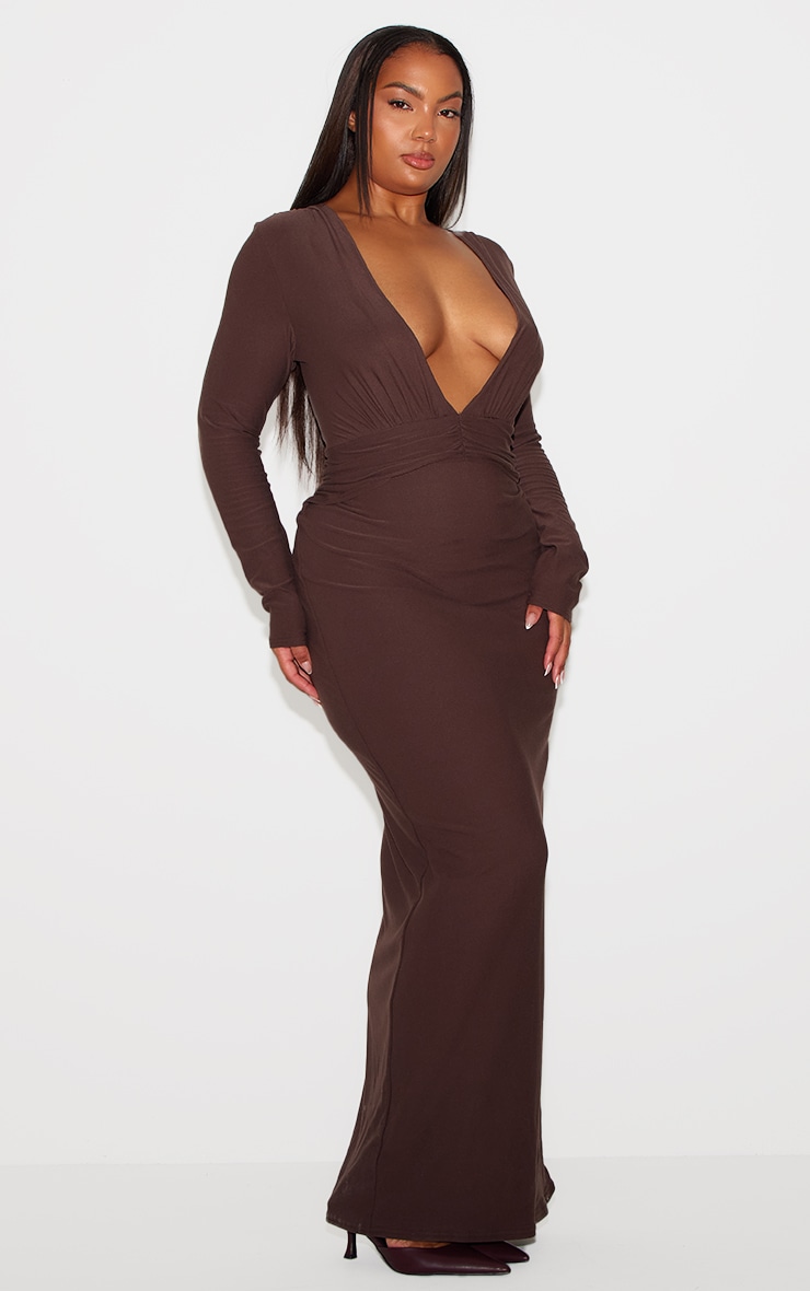 Robe longue douce marron chocolat à décolleté et torsade image 8