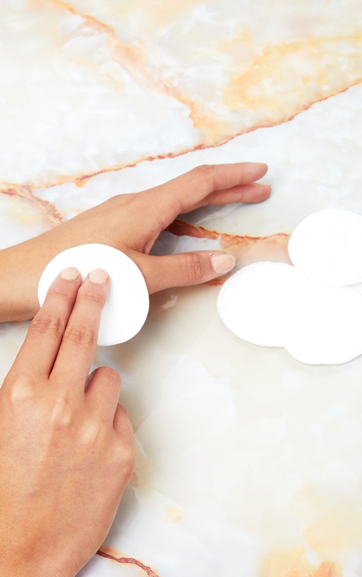 Round Cosmetic Pads 100 Pack Beauty PrettyLittleThing IL