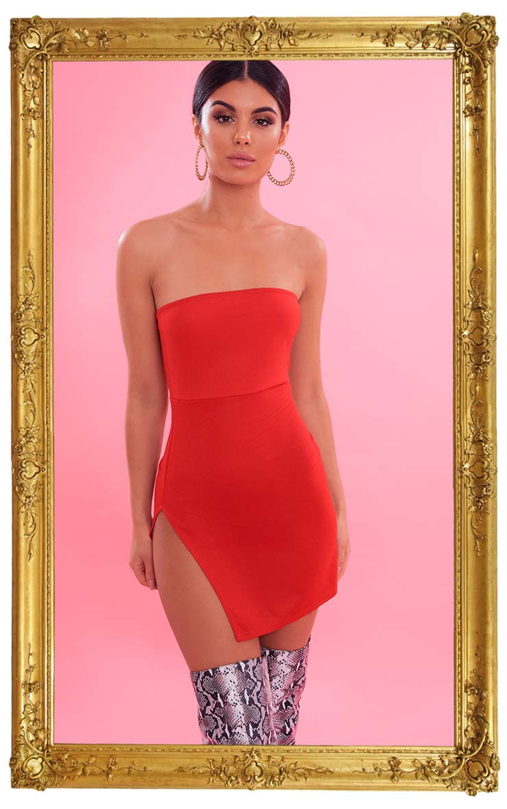 Robe moulante bandeau en crêpe rouge fendue sur le côté