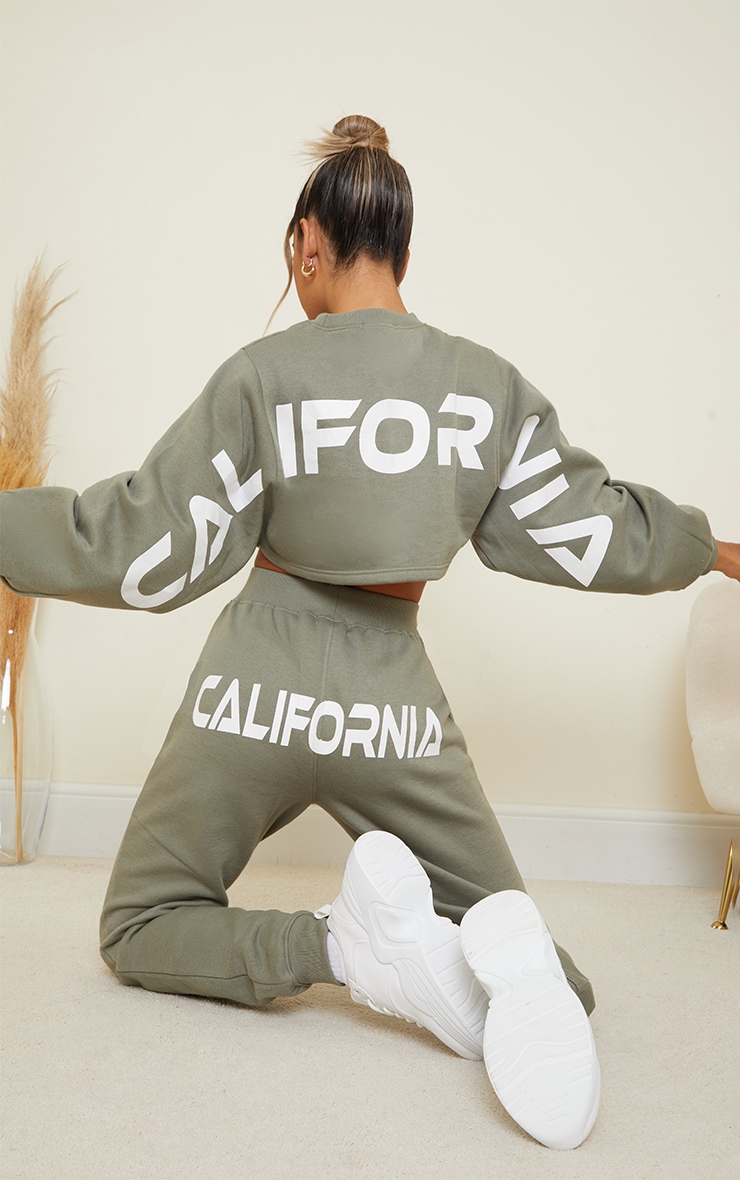 Sweat court vert sauge imprimé California dans le dos