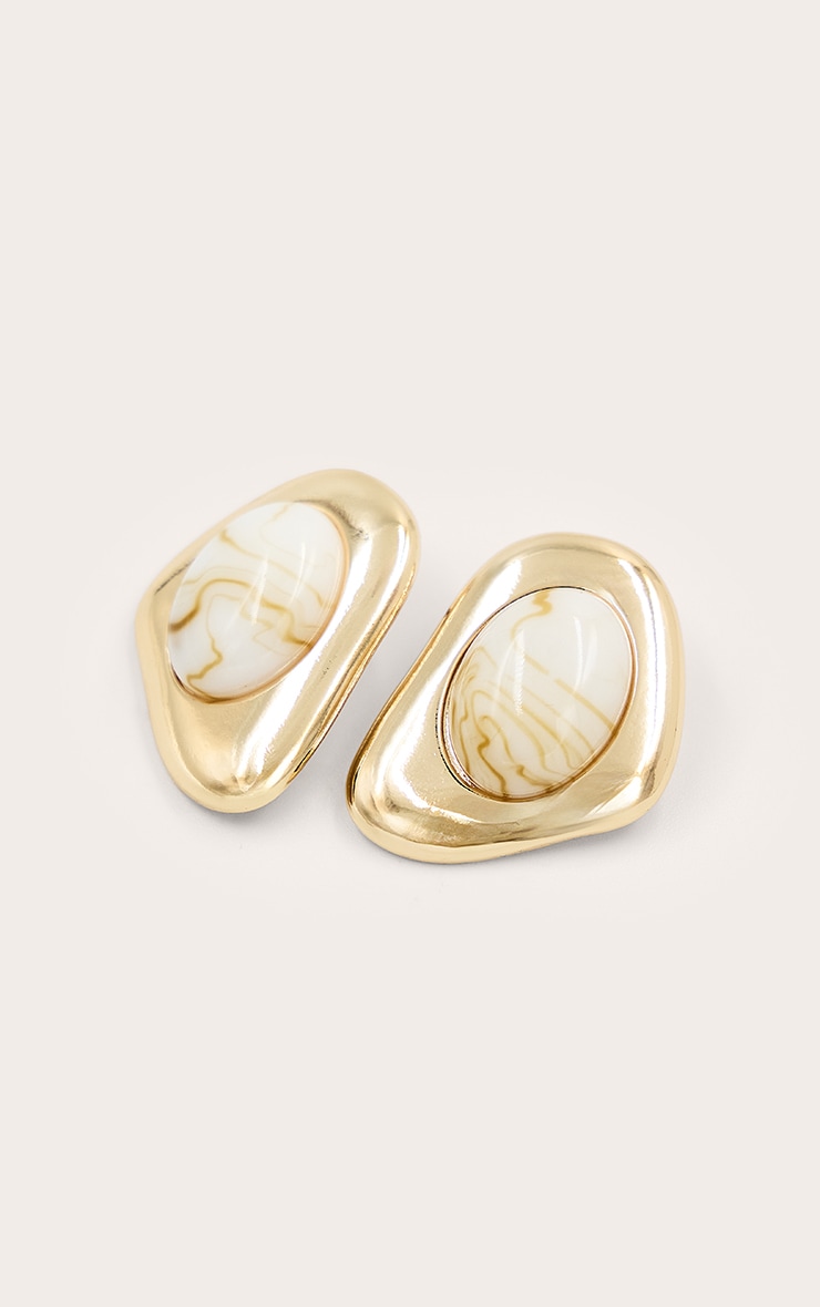 Boucles d'oreilles lisses abstraites dorées à pendentif crème image 3