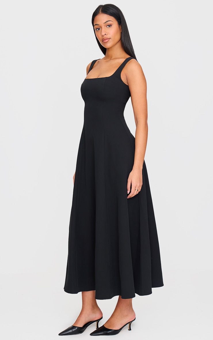 Tall Robe longue noire à col carré et taille haute image 3