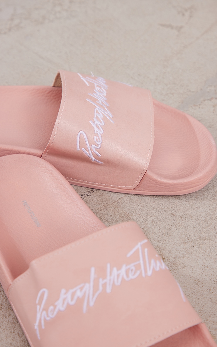 PRETTYLITTLETHING Pink Slogan Rubber Sliders image 4