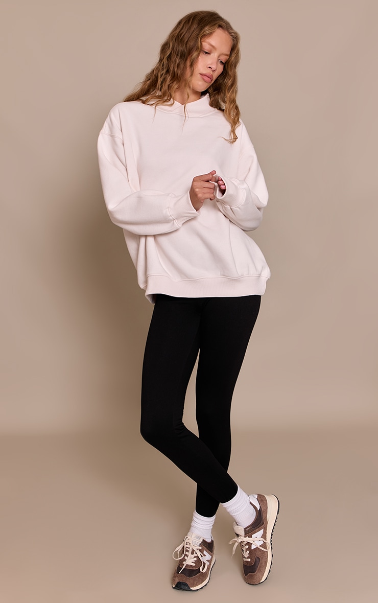 Sweat en coton polaire crème à col croisé devant image 3