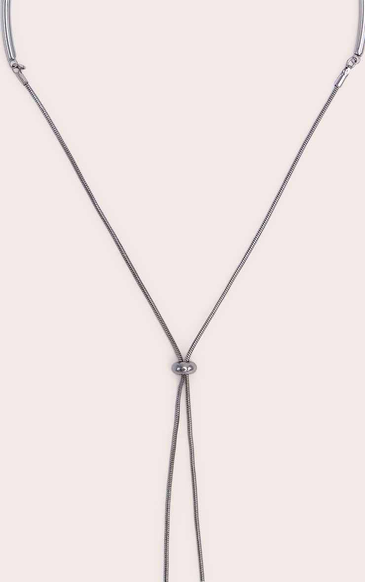 Collier ras-de-cou argenté à chaîne ajustable image 3