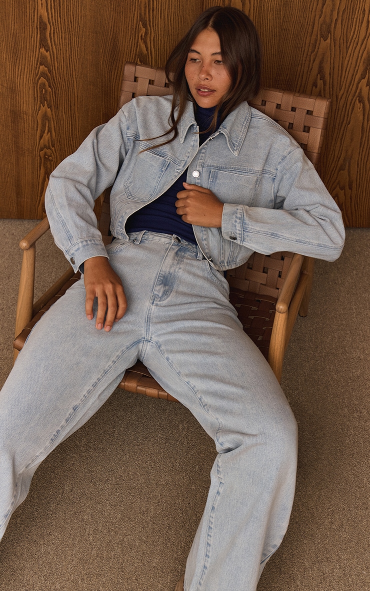 Jean droit bleu clair à taille haute image 4