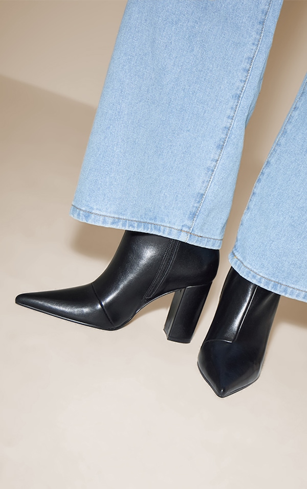 Bottines pointues noires à talon carré