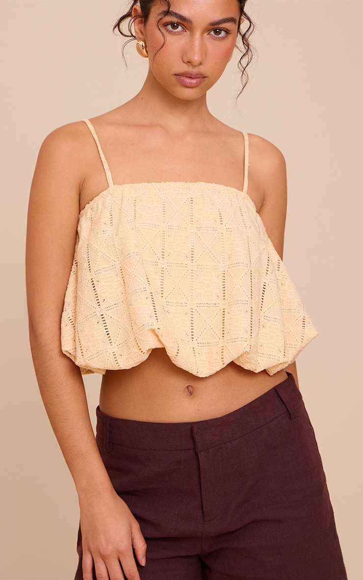 Bralette bouffante en maille style crochet texturée jaune beurre image 4