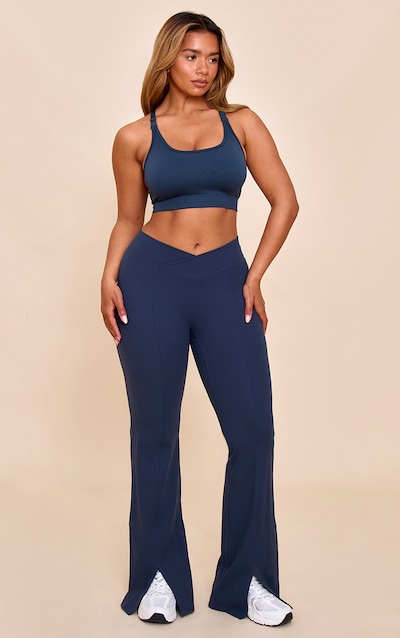 Shape Pantalon de sport flare en Sculpt bleu marine à taille en V et fentes devant