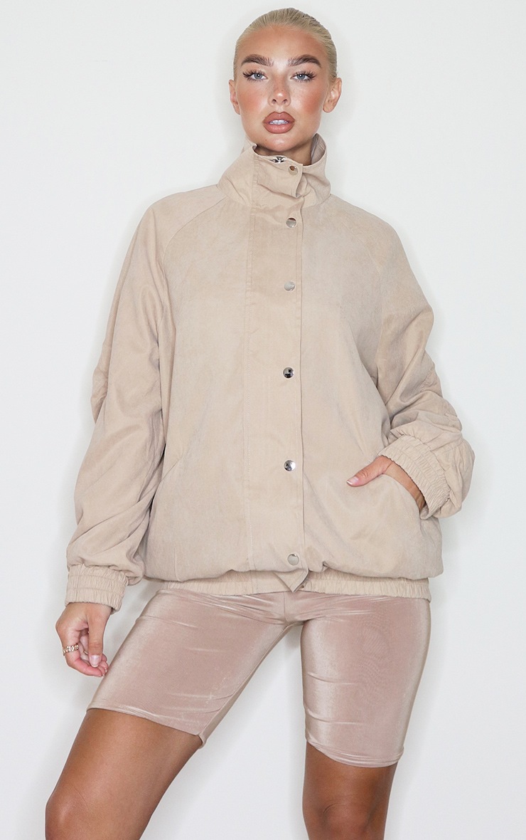Veste longue oversize effet peau de pêche camel à manches froncées