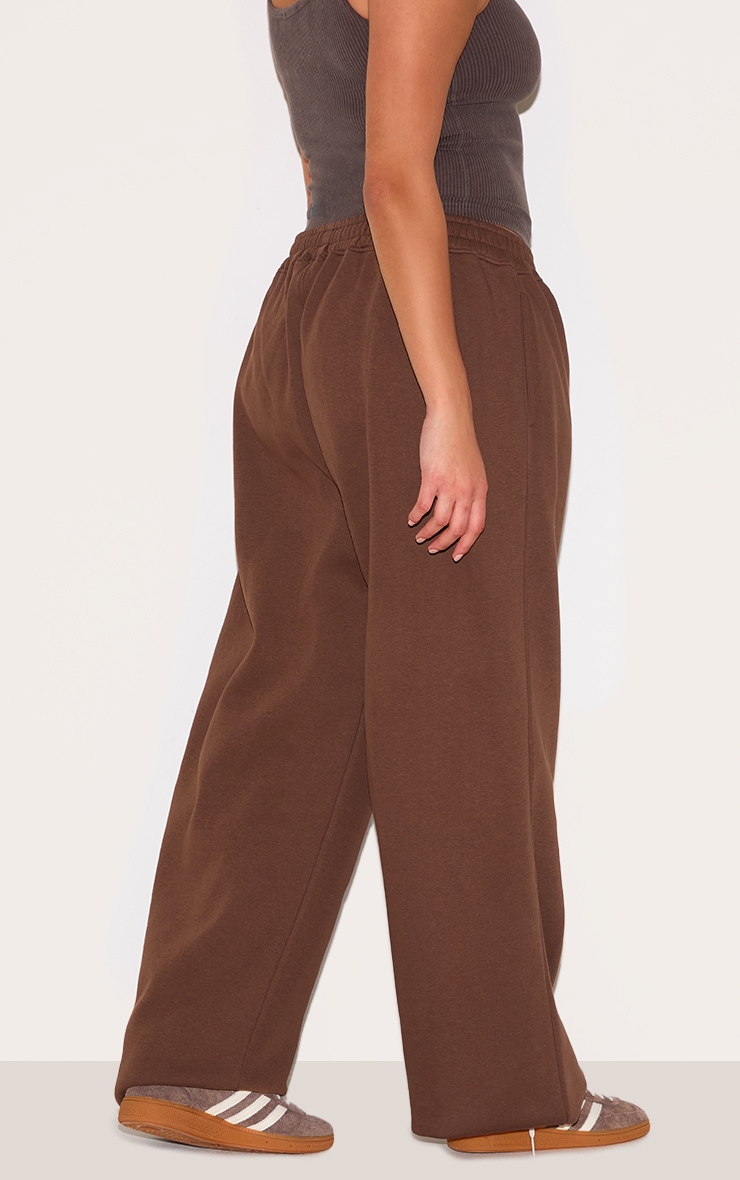 PRETTYLITTLETHING Plus Jogging large chocolat image 3