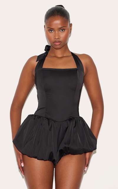 Combishort bouffant satiné noir à dos nu