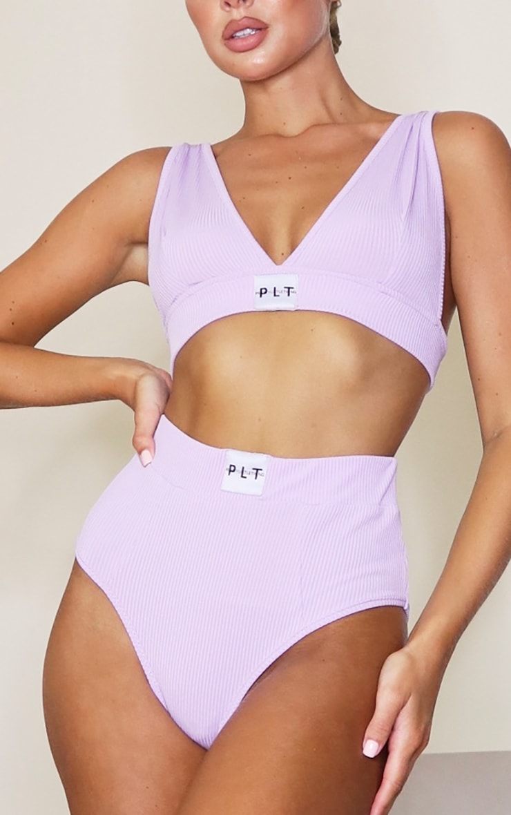 PRETTYLITTLETHING - Culotte taille haute côtelée lilas
