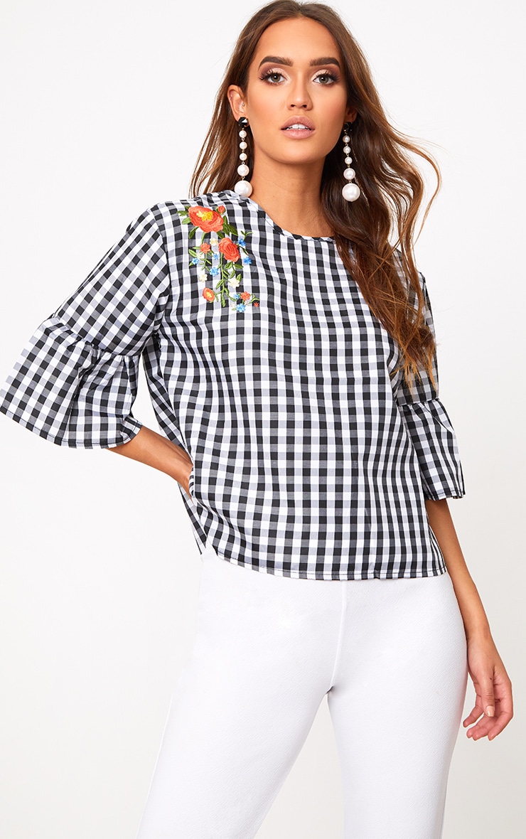 Black Embroidered Gingham Top. Tops PrettyLittleThing