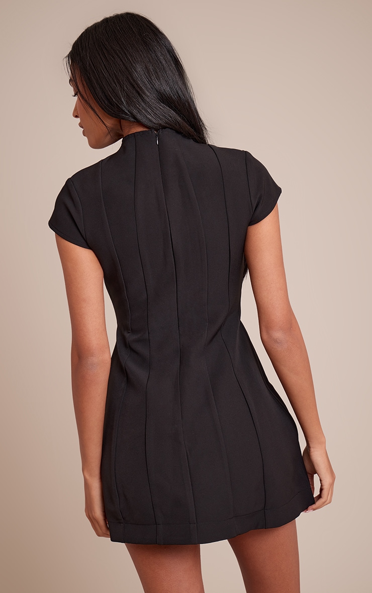 Tall Mini robe noire à col montant et taille cintrée image 2
