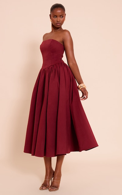 Robe bustier mi-longue patineuse tissée bordeaux froncée