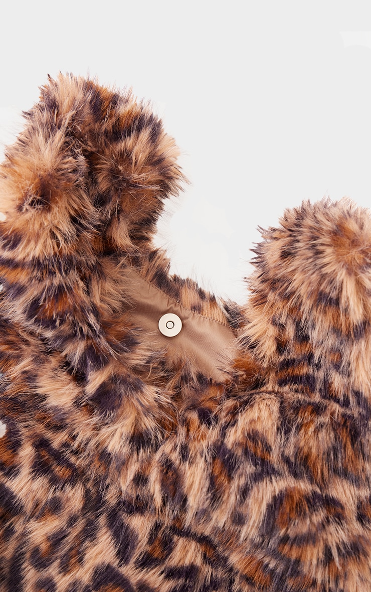 Leopard Faux Fur Handbag image 4