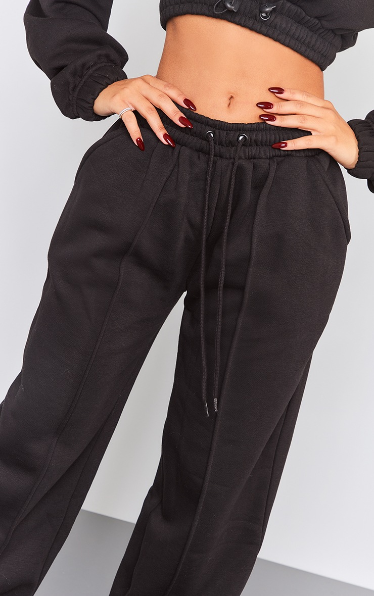 Petite Black Wide Leg Seam Detailed Joggers Petite PrettyLittleThing