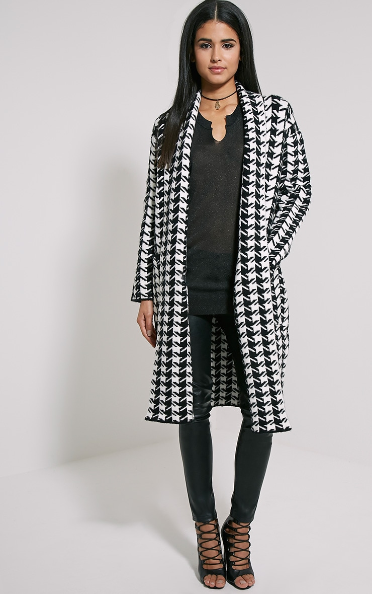 Laurie Dogtooth Coat Coats & Jackets PrettylittleThing