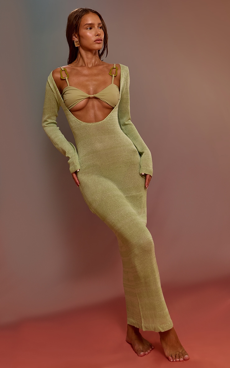 Robe de plage longue en maille tricot vert sauge à décolleté plongeant image 1