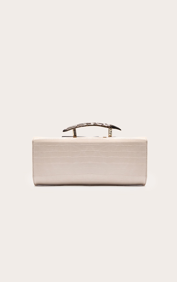 Sac pochette verni crème effet croco à anse en métal doré image 4