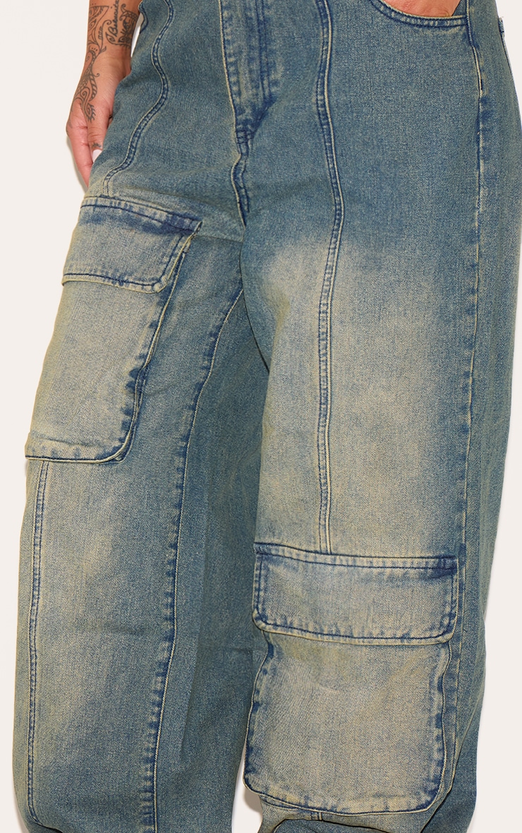 Plus Vintage Mid Wash Oversized Cargo Pocket Detail Wide Leg Jeans image 4