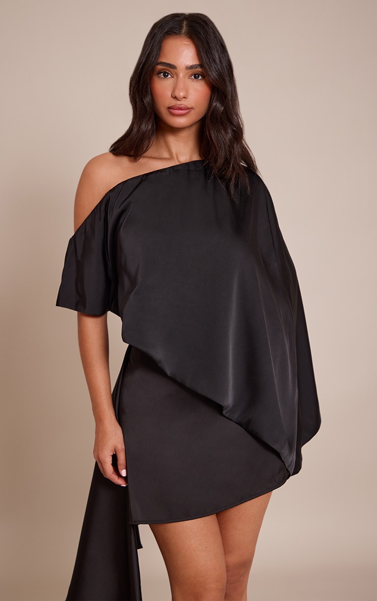 Petite Top style cape asymétrique satiné noir