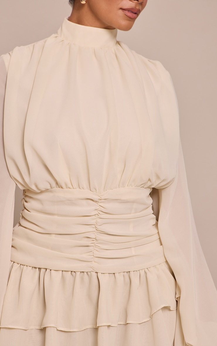 Shape Mini robe en mousseline de soie crème au beurre froncée à étages volantés image 4