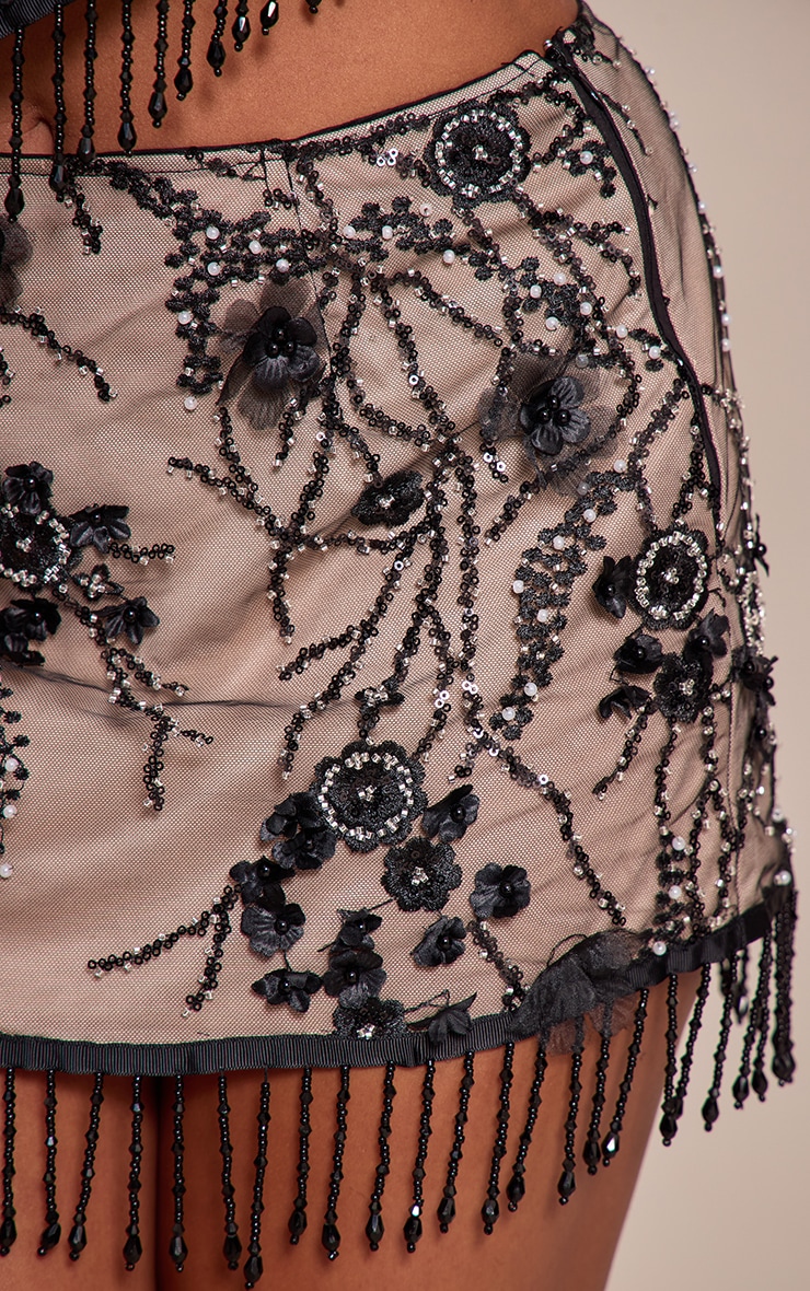 Shape Mini-jupe en dentelle noire à sequins et ourlet frangé perlé image 5