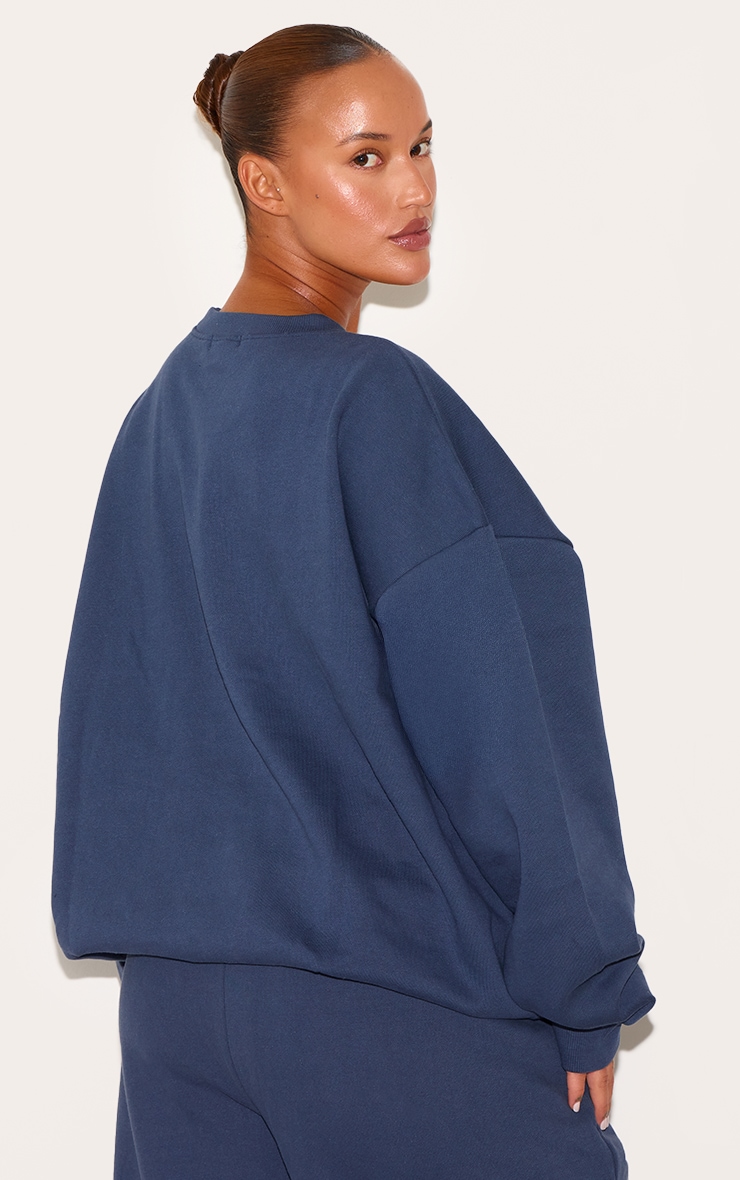 PRETTYLITTLETHING Plus Navy Printed Premium Oversized Sweatshirt image 2
