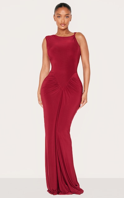 Shape Robe longue bordeaux sans manches à taille en V froncée