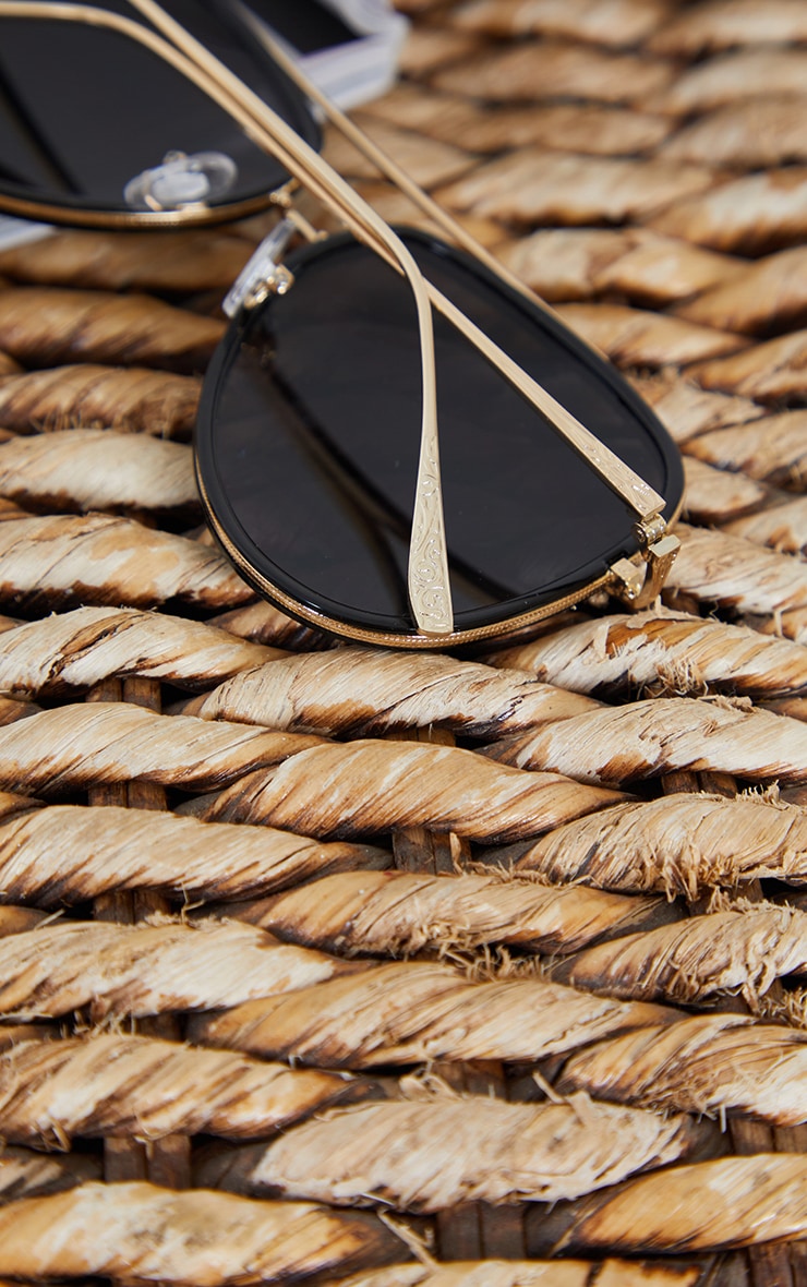 Black Oversized Gold Detail Aviator Sunglasses image 3