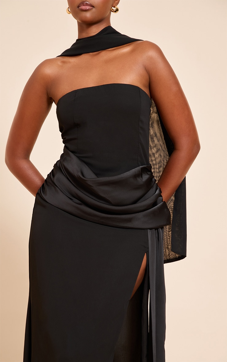 Robe bustier longue noire à détail drapé image 4