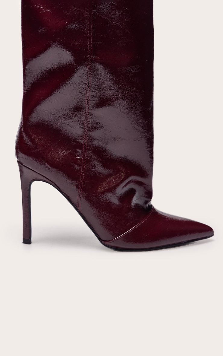 Bottes hautes crêpées vernies bordeaux froncées image 5