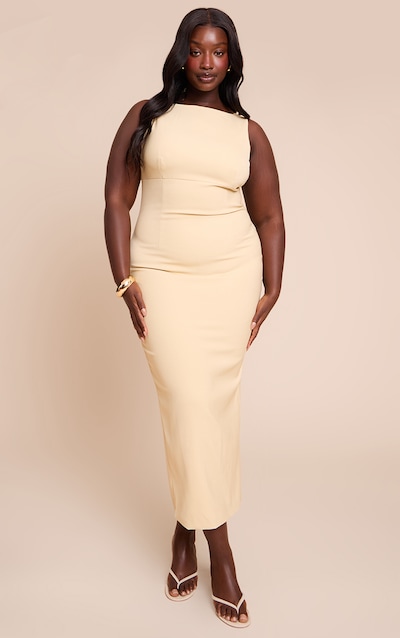 Plus Robe mi-longue crème au beurre à dos rond