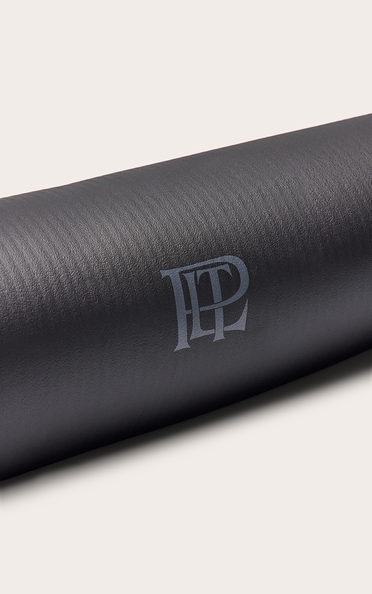 Black Yoga Mat image 2